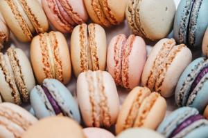 Macarons Assorted 12-Pack